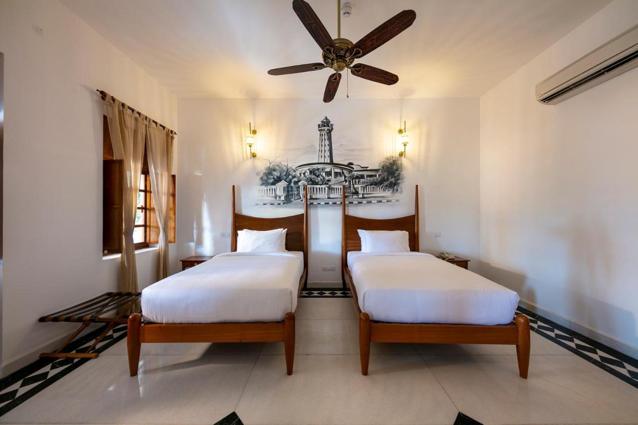 Grand Hotel D'Europe Pondicherry Exterior photo